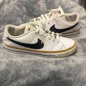 Nike Men's White and Gold Casual Sneakers
